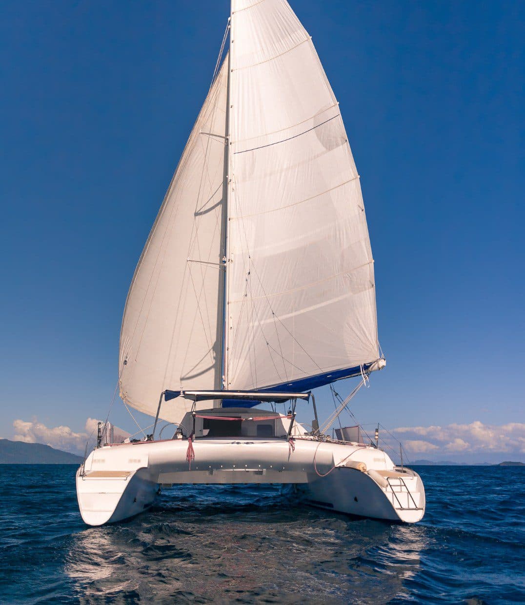 Catamarans & Yachts
